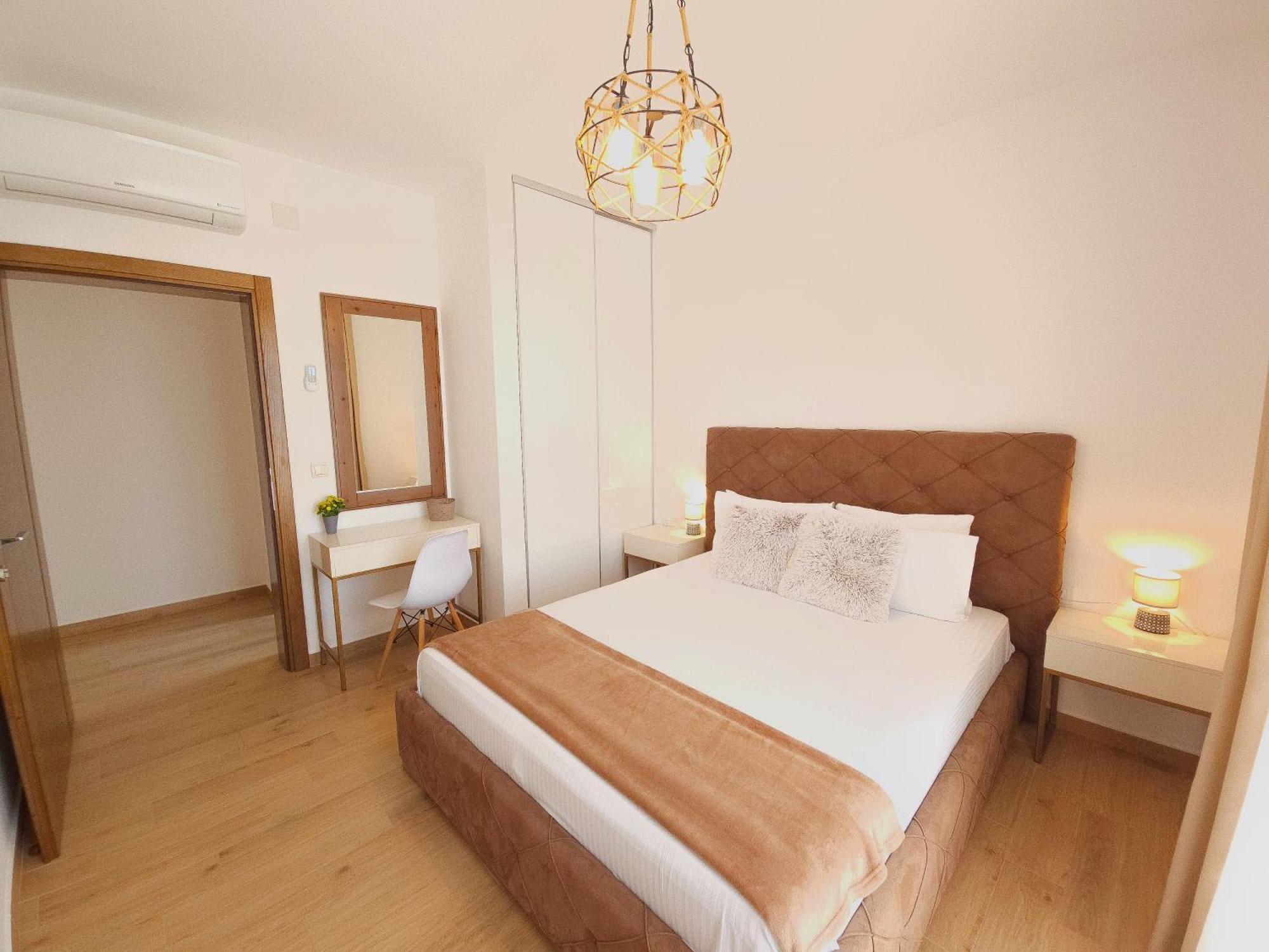 Lacasa Apartments & Restaurant Ulcinj Esterno foto